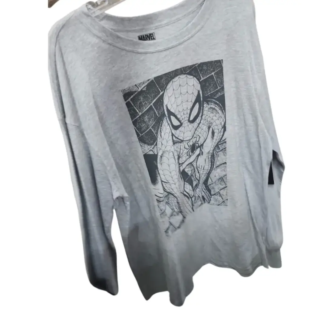 Playera manga larga Marvel C Gris T M