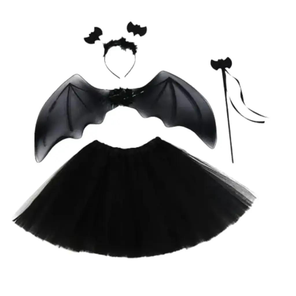 Falda de tul con accesorios de murciélago