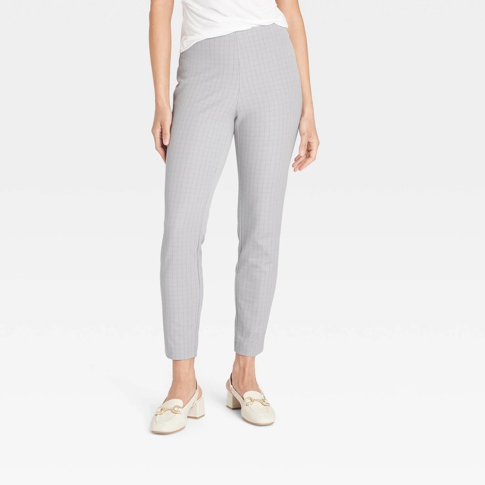Pantalon a New Day C Gris T 14