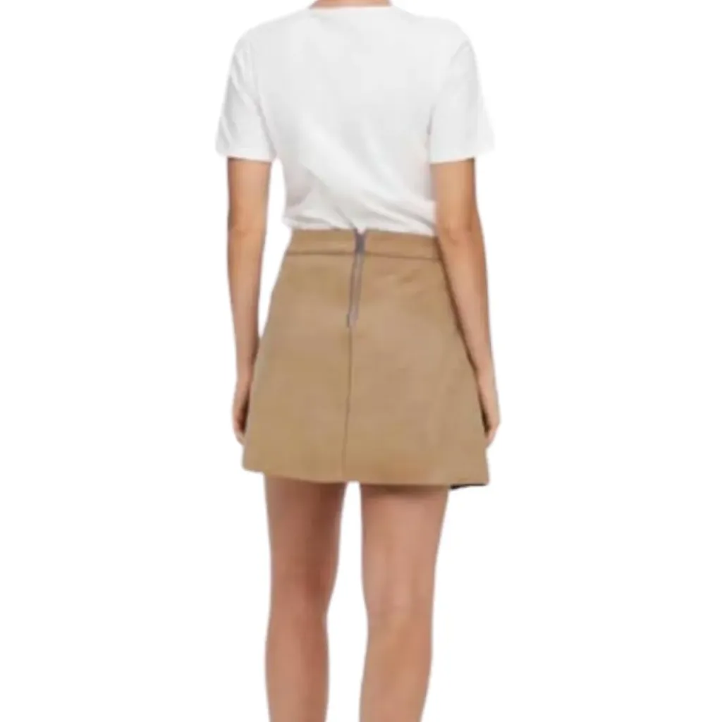 Mini Falda Fashion Nova