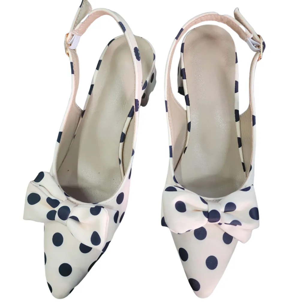 Zapatilla Puntos C Crema T 24